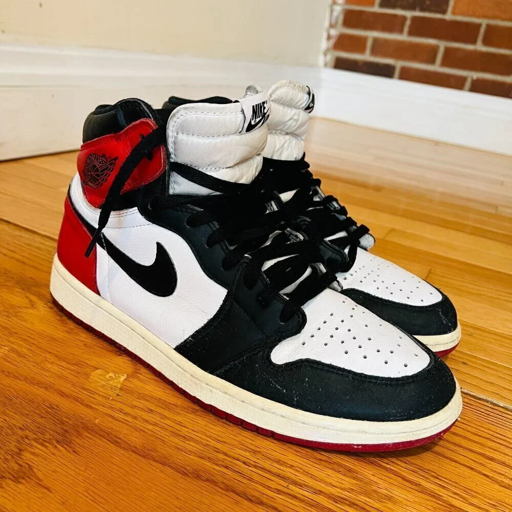 Size 11 - Jordan 1 Retro High OG Black Toe 2016